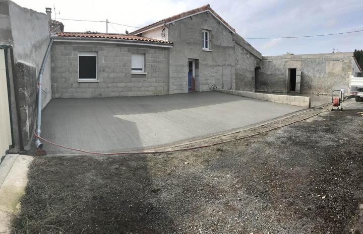 Pose de dalle en béton armé Pérignac